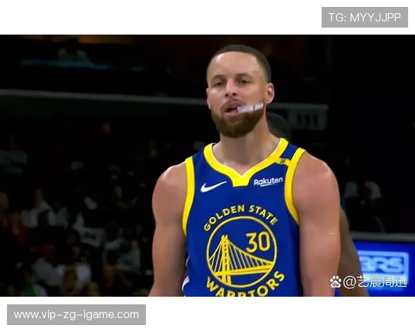 库里切入分球助攻，勇士集体发挥带走胜利